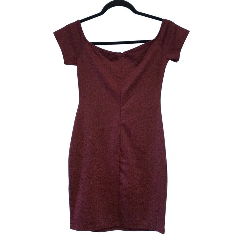 Pull&Bear Solid Burgundy Off-Shoulder Bodycon Min… - image 2